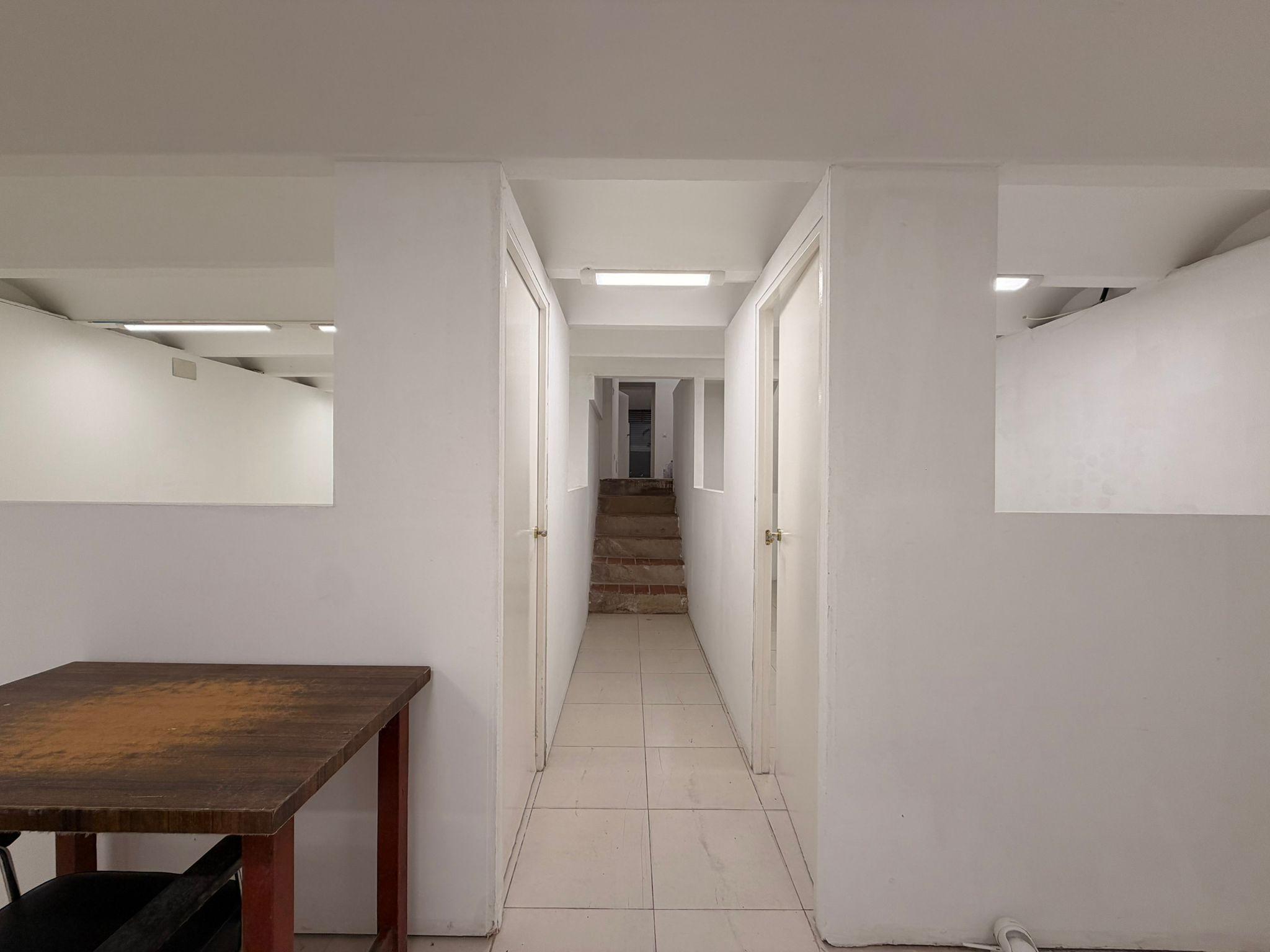 Imagen 10 Local Comercial en venta en Hospitalet De Llobregat L´ / Estrategicamente situado a 2 pa...