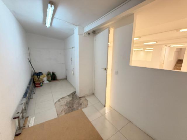 Imagen 15 Inmueble 304481 - Local Comercial en venta en Hospitalet De Llobregat (L´) / Estrategicamente situado a 2 pa...