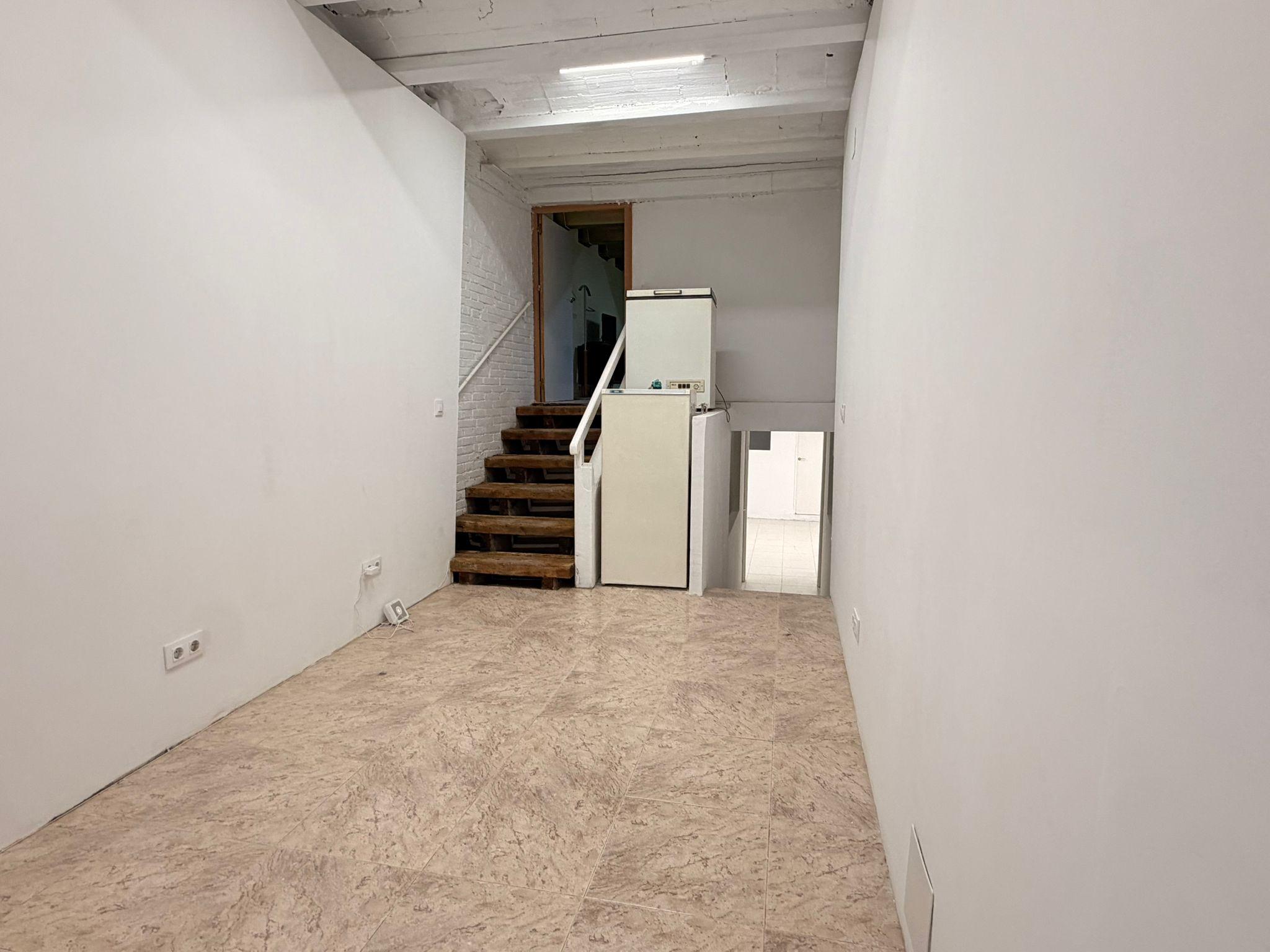 Imagen 9 Local Comercial en venta en Hospitalet De Llobregat L´ / Estrategicamente situado a 2 pa...