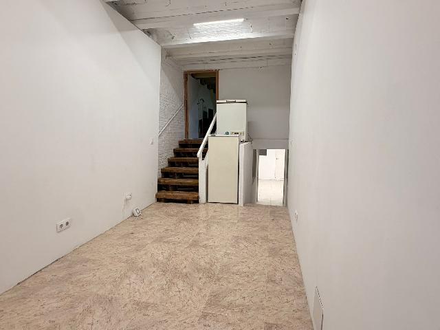 Imagen 9 Inmueble 304481 - Local Comercial en venta en Hospitalet De Llobregat (L´) / Estrategicamente situado a 2 pa...