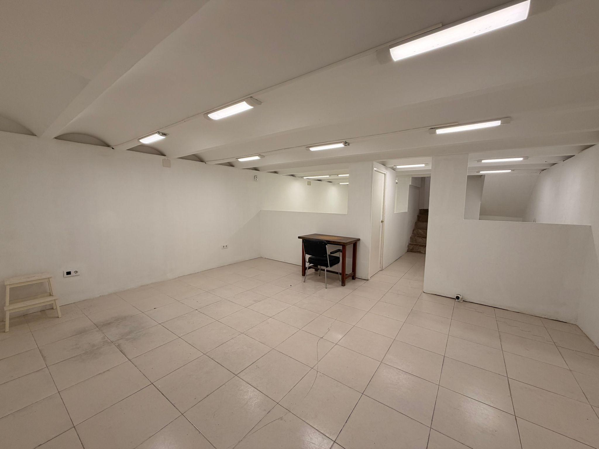 Imagen 30 Local Comercial en venta en Hospitalet De Llobregat L´ / Estrategicamente situado a 2 pa...
