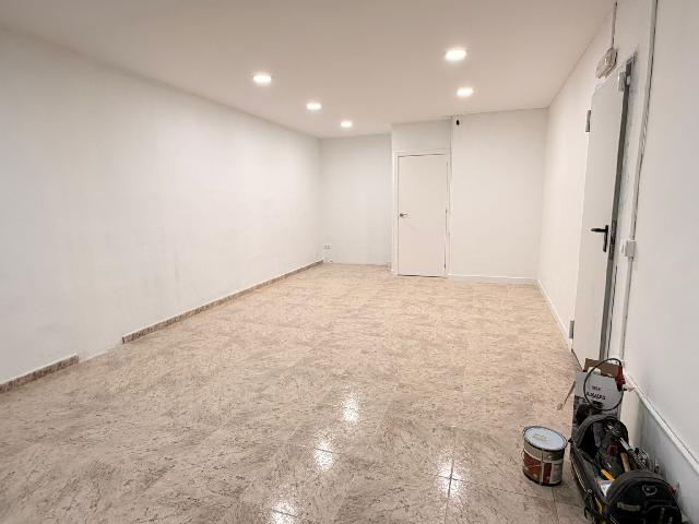 Imagen 2 Inmueble 304481 - Local Comercial en venta en Hospitalet De Llobregat (L´) / Estrategicamente situado a 2 pa...