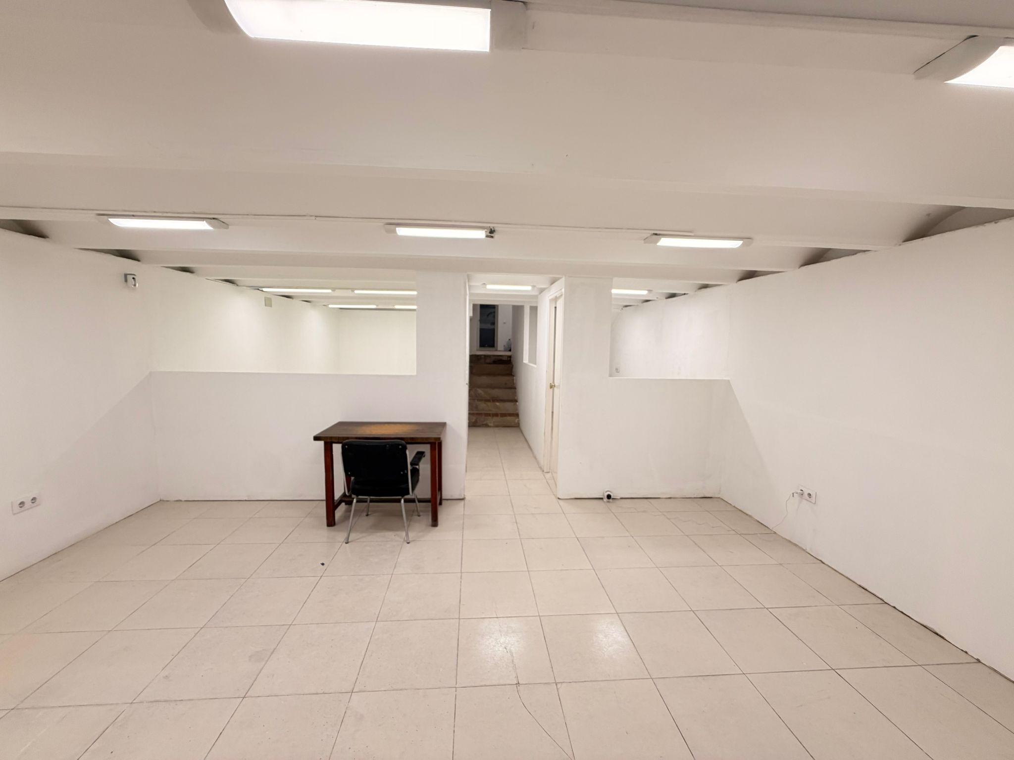 Imagen 38 Local Comercial en venta en Hospitalet De Llobregat L´ / Estrategicamente situado a 2 pa...