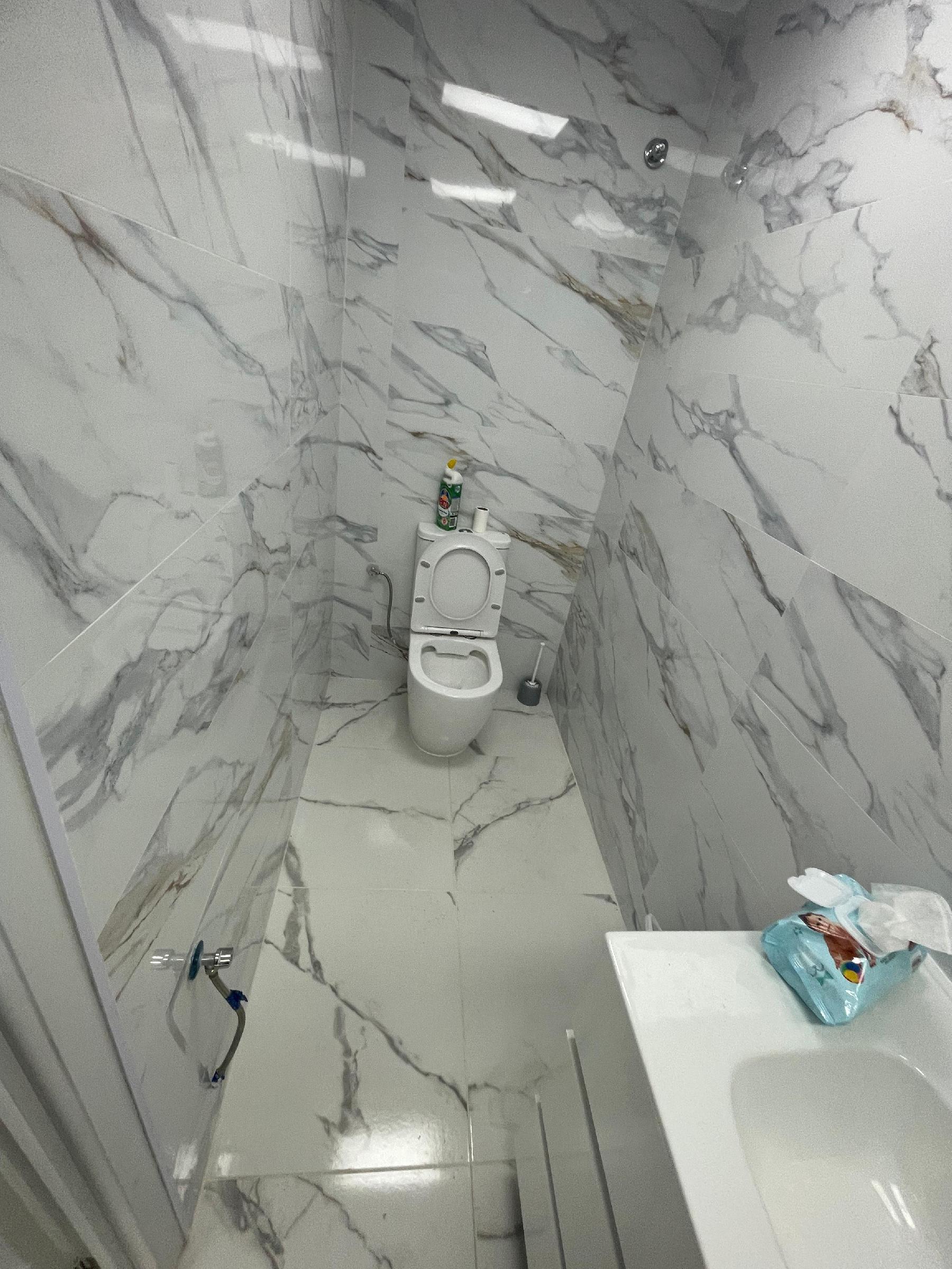 Imagen 6 Local Comercial en venta en Hospitalet De Llobregat L´ / Metro de Santa Eulalia