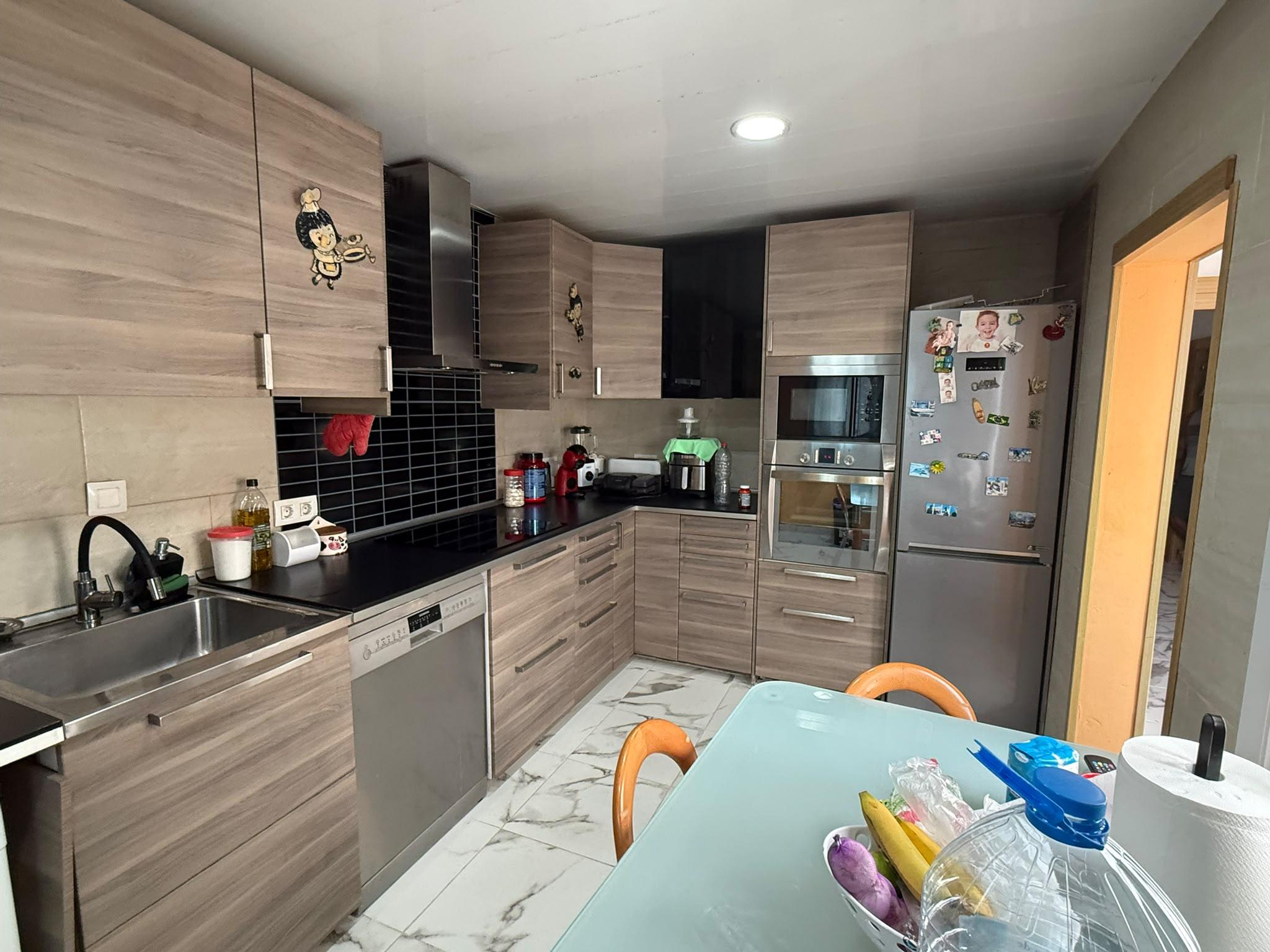 Imagen 2 Piso en venta en Badalona /  Junto al Parque Turó Caritg