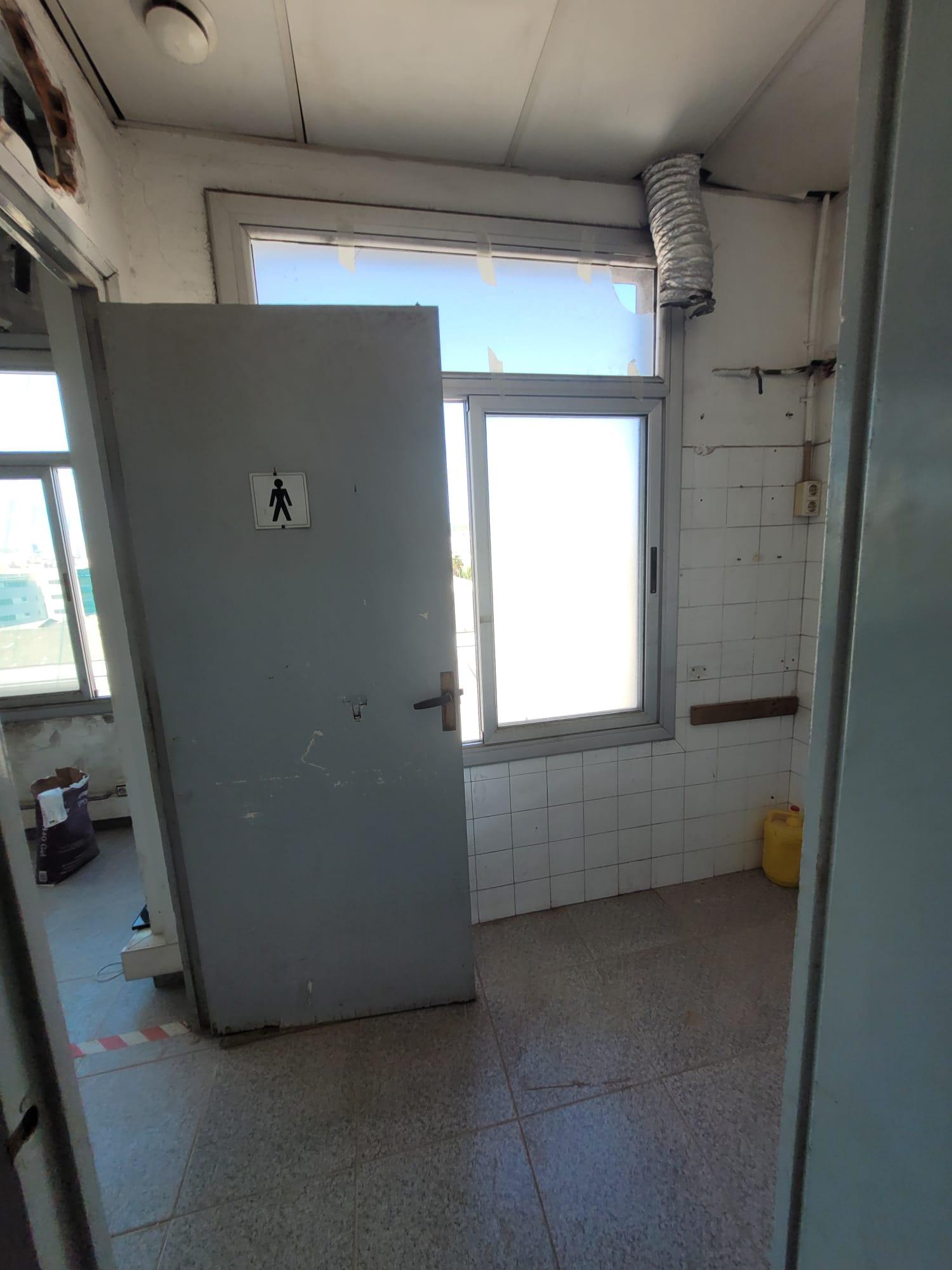 Imagen 11 Local Industrial en alquiler en Hospitalet De Llobregat L´ / Avenida Av fabregada 26