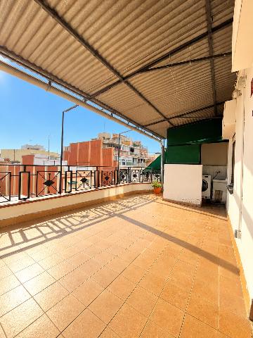 Imagen 2 Inmueble 306358 - Ático en alquiler en Hospitalet De Llobregat (L´) / Metro Torrassa  L1