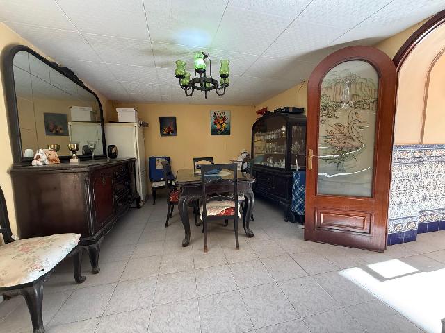 Imagen 4 Inmueble 306604 - Casa Adosada en venta en Cubelles / Calle  de la iglesia 10 cubelles