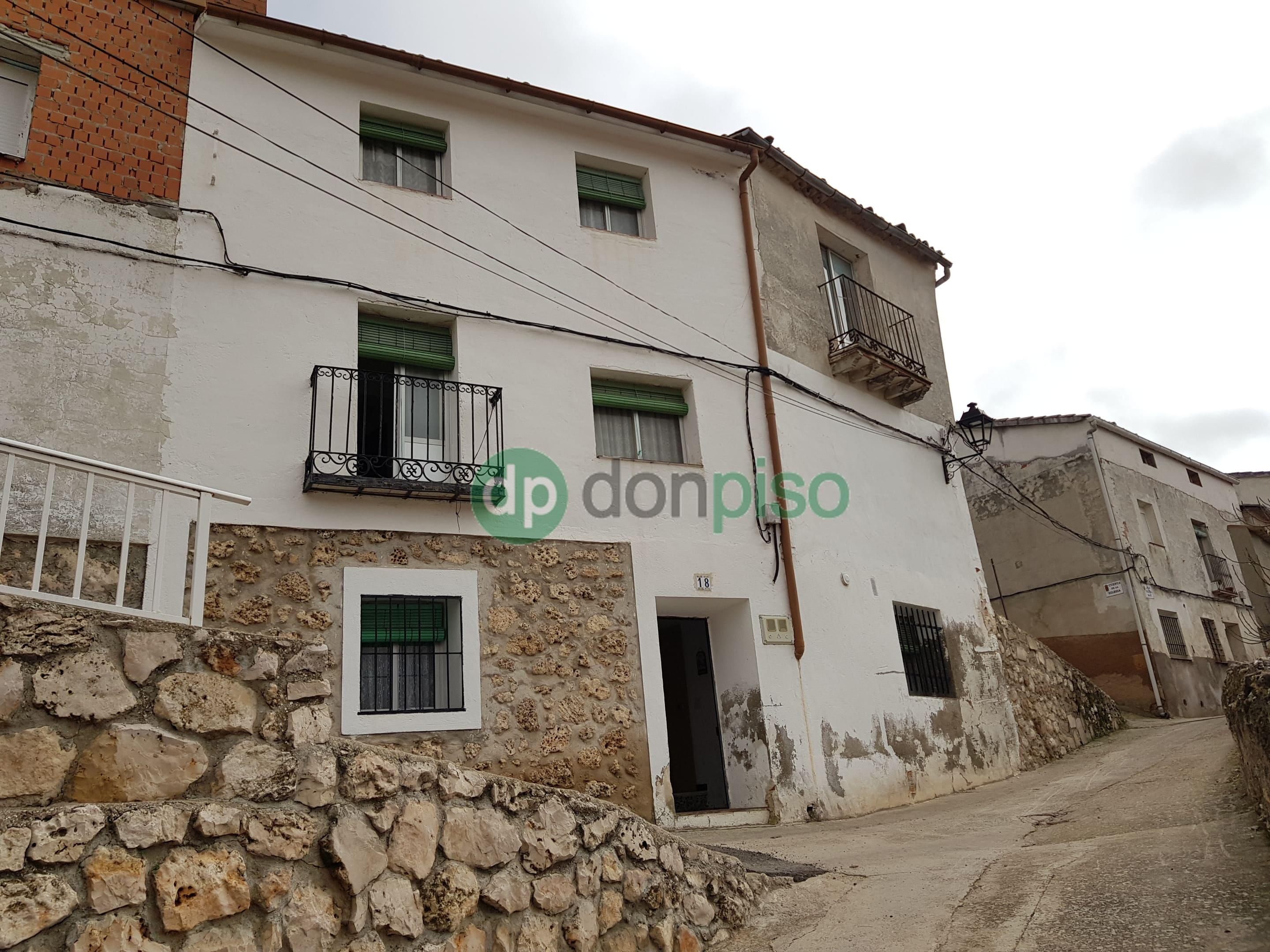 Imagen 9 Casa Adosada en venta en Alhóndiga / Centro del pueblo