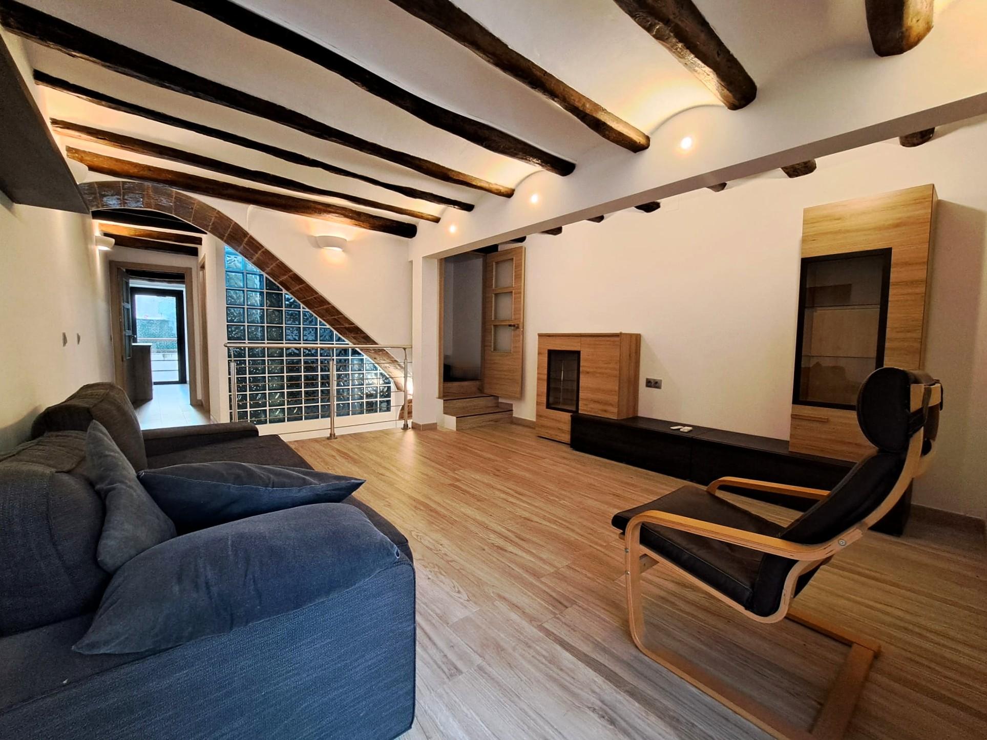 Imagen 2 Casa en venta en Olesa De Montserrat / Zona centre - Casc Antic