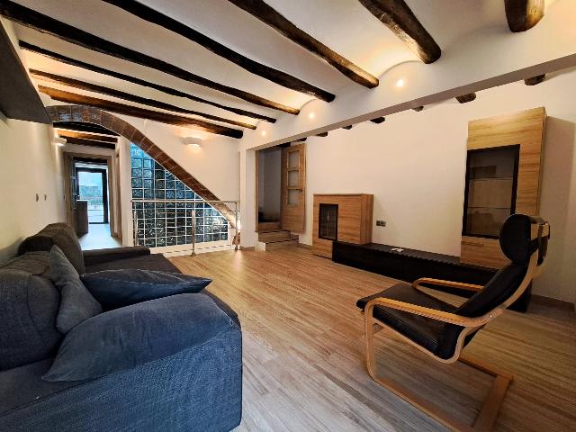 Imagen 2 Inmueble 290783 - Casa en venta en Olesa De Montserrat / Zona centre - Casc Antic