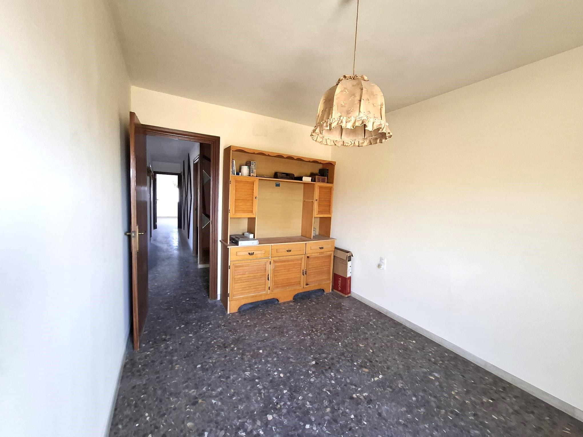 Imagen 15 Piso en venta en Olesa De Montserrat / Cerca de la Escola Josep Ferrà i Esteva