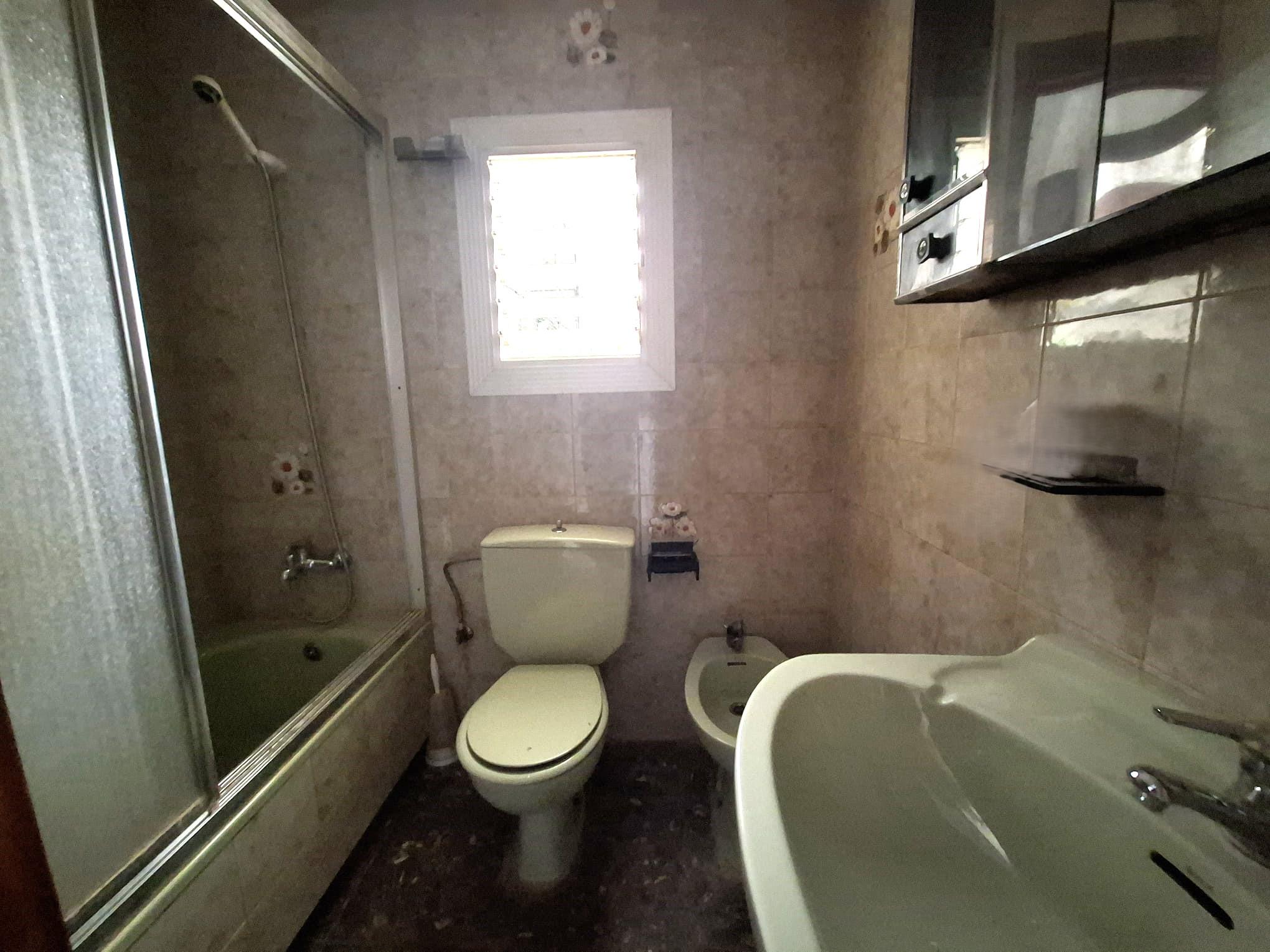 Imagen 14 Piso en venta en Olesa De Montserrat / Cerca de la Escola Josep Ferrà i Esteva
