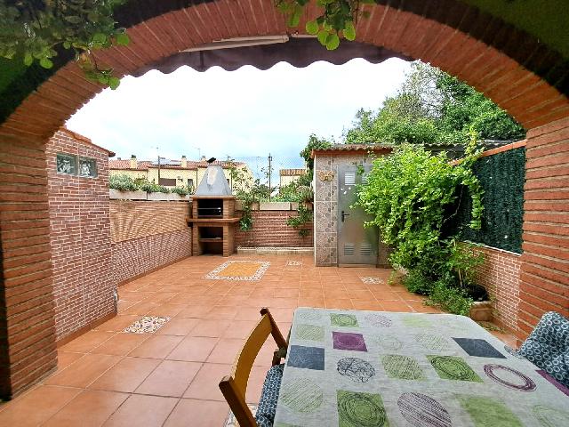 Imagen 1 Inmueble 293974 - Casa en venta en Collbató / Collbató pueblo, céntrica.