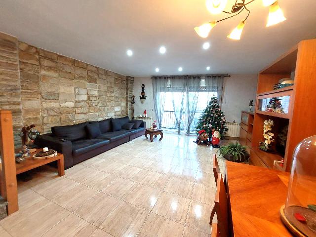 Imagen 8 Inmueble 299426 - Casa Adosada en venta en Abrera / Zona casc antic