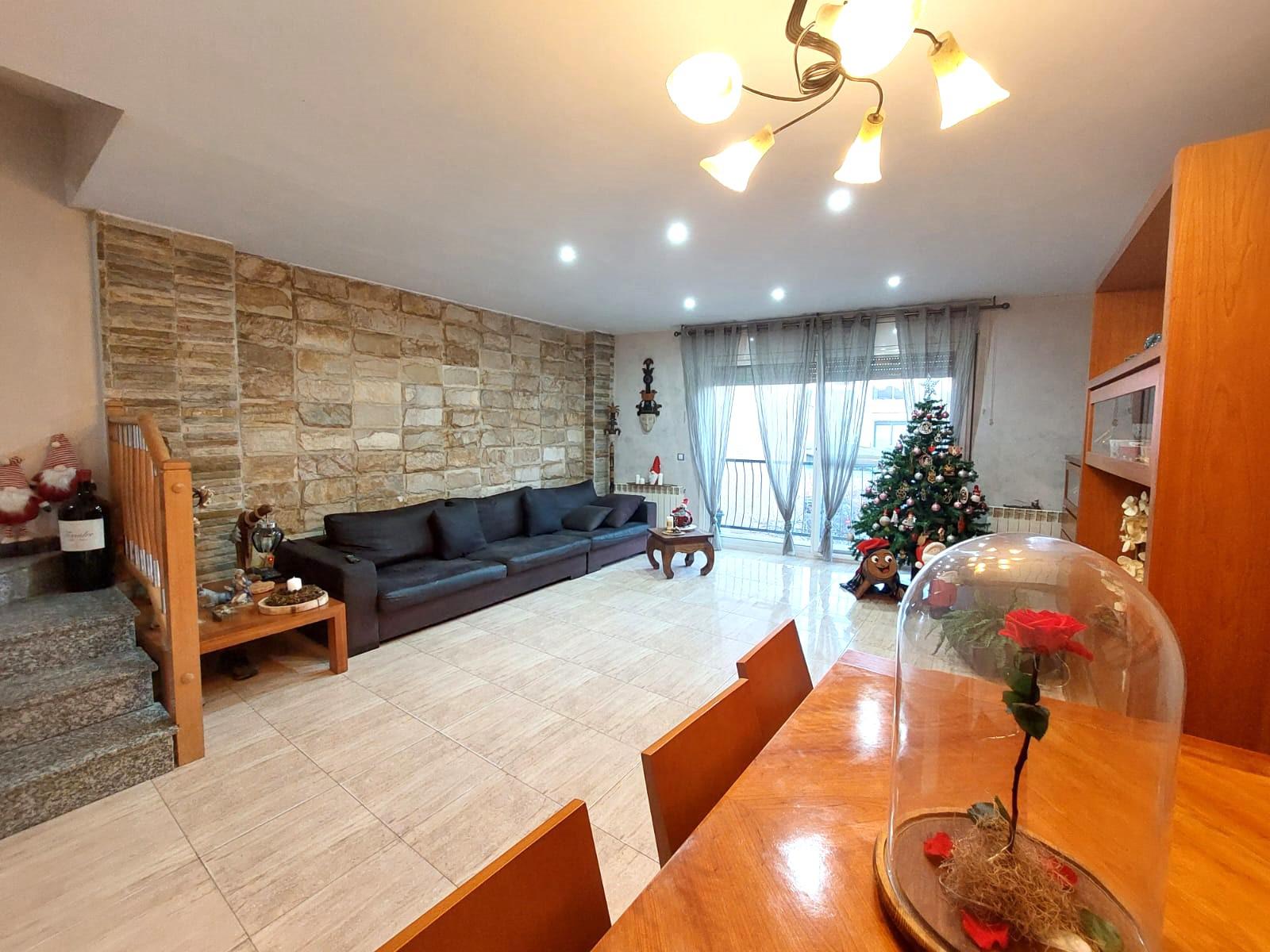 Imagen 6 Casa Adosada en venta en Abrera / Zona casc antic