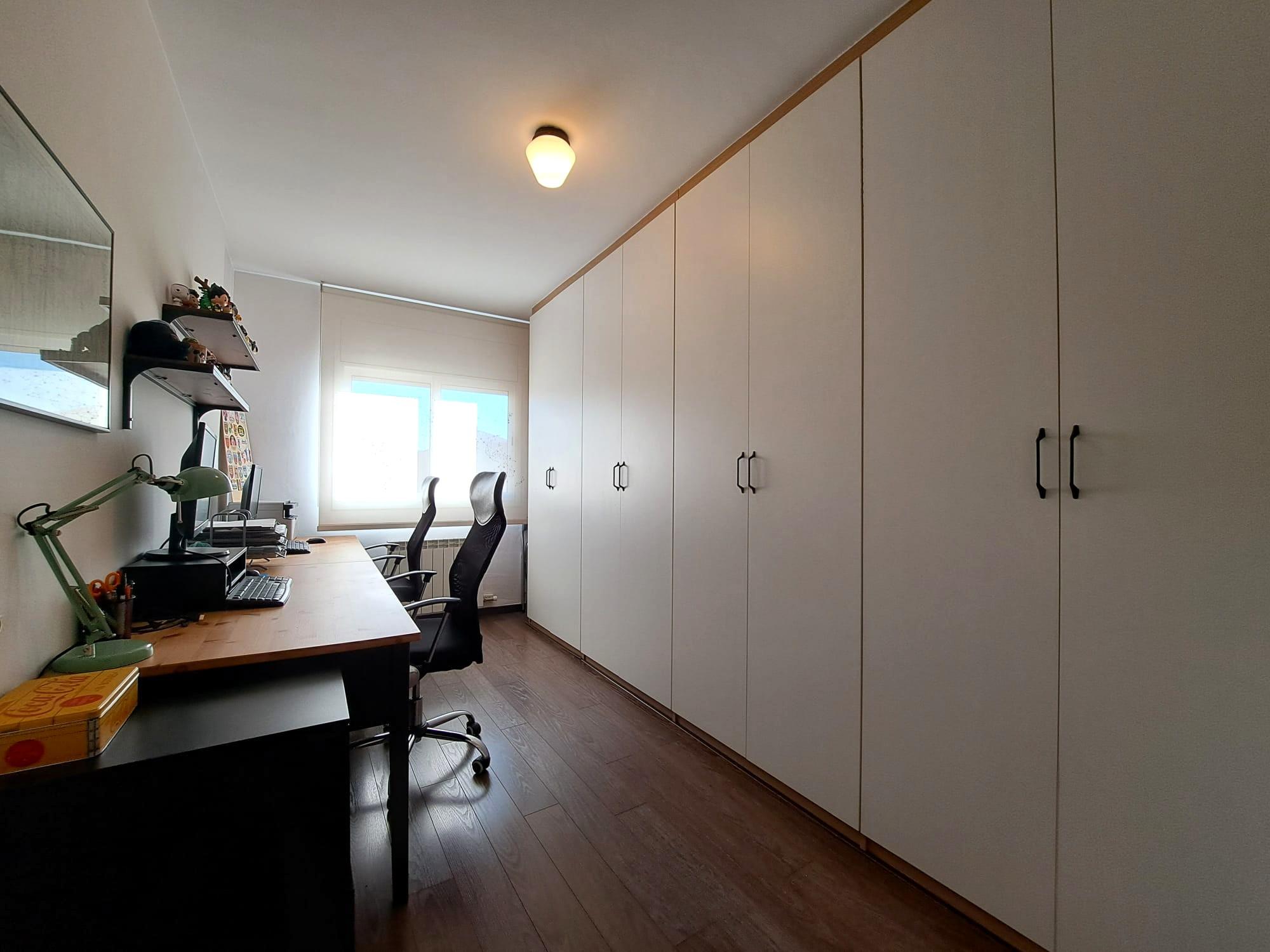 Imagen 14 Piso en venta en Olesa De Montserrat / Eixample junto estación