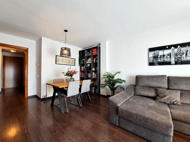 Imagen 5 Inmueble 299730 - Piso en venta en Olesa De Montserrat / Eixample junto estación