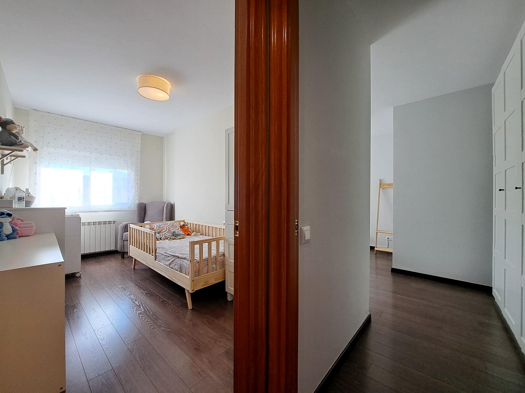 Imagen 23 Piso en venta en Olesa De Montserrat / Eixample junto estación