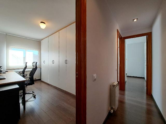 Imagen 13 Inmueble 299730 - Piso en venta en Olesa De Montserrat / Eixample junto estación