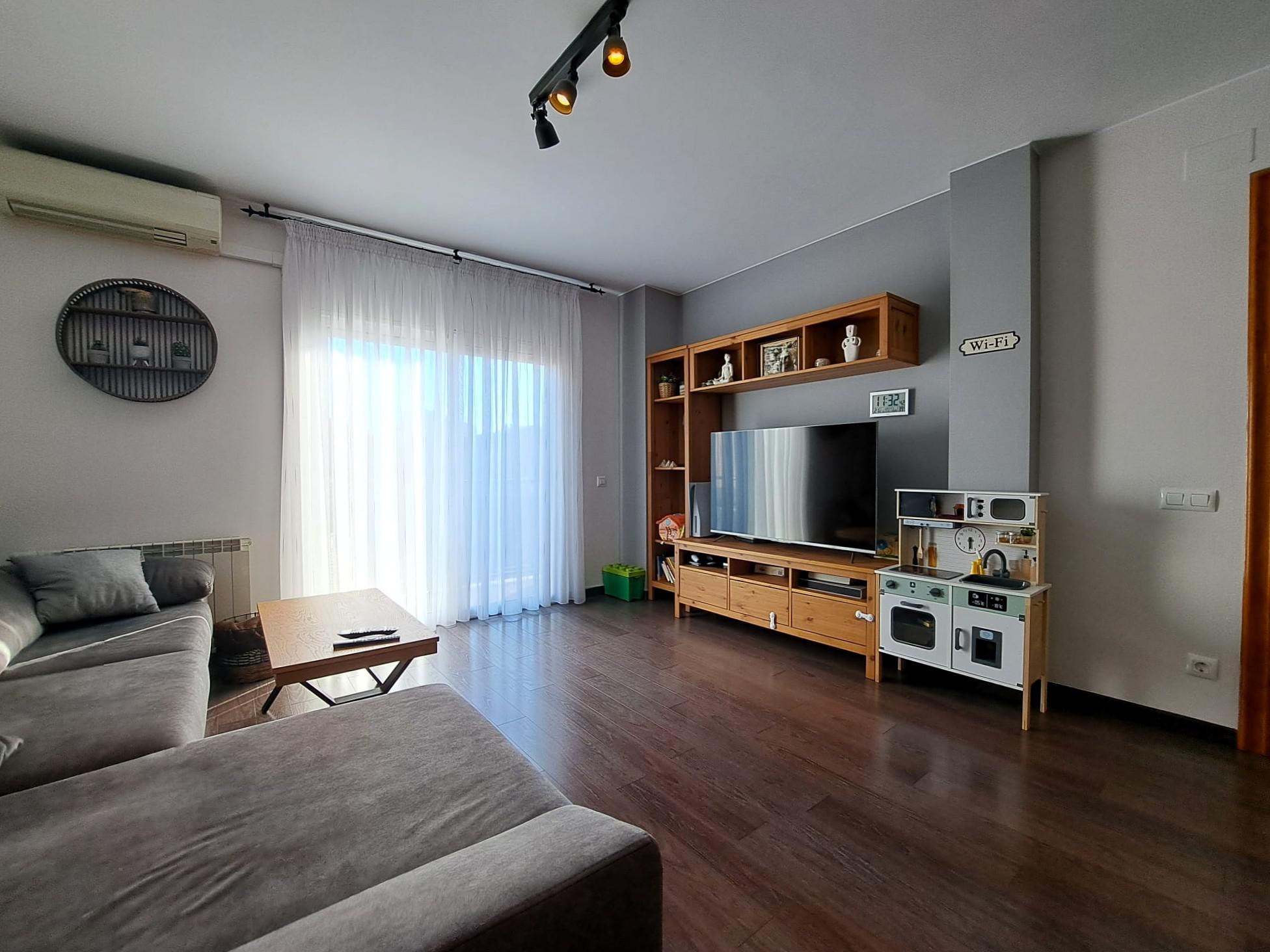 Imagen 4 Piso en venta en Olesa De Montserrat / Eixample junto estación
