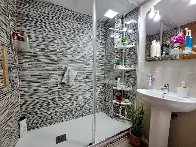 Imagen 26 Inmueble 299801 - Piso en venta en Martorell / Camí Fondo zona piscina