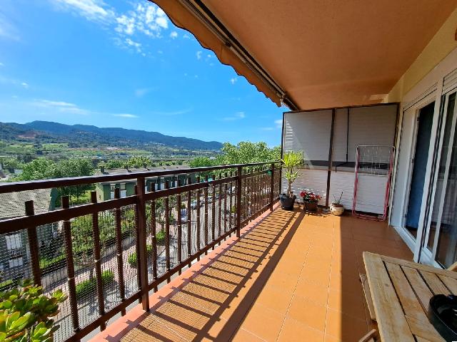 Imagen 2 Inmueble 299801 - Piso en venta en Martorell / Camí Fondo zona piscina