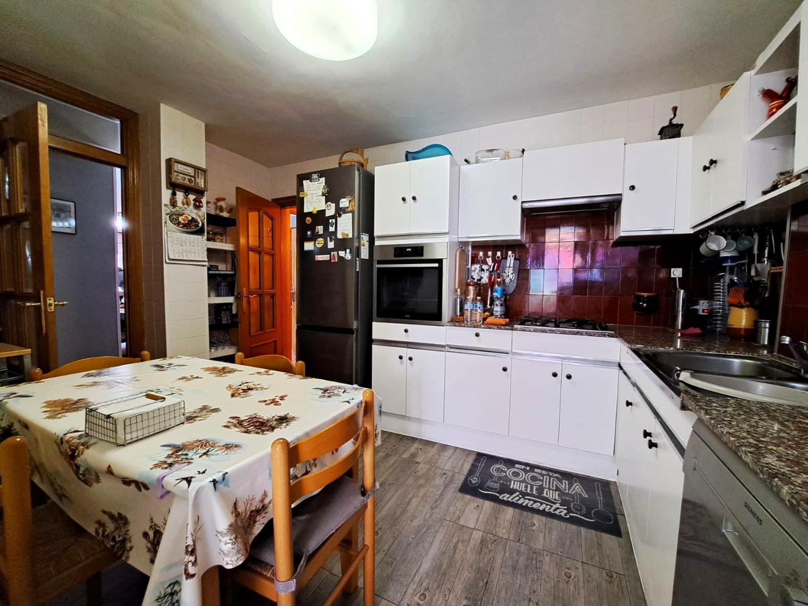 Imagen 13 Piso en venta en Martorell / Camí Fondo zona piscina