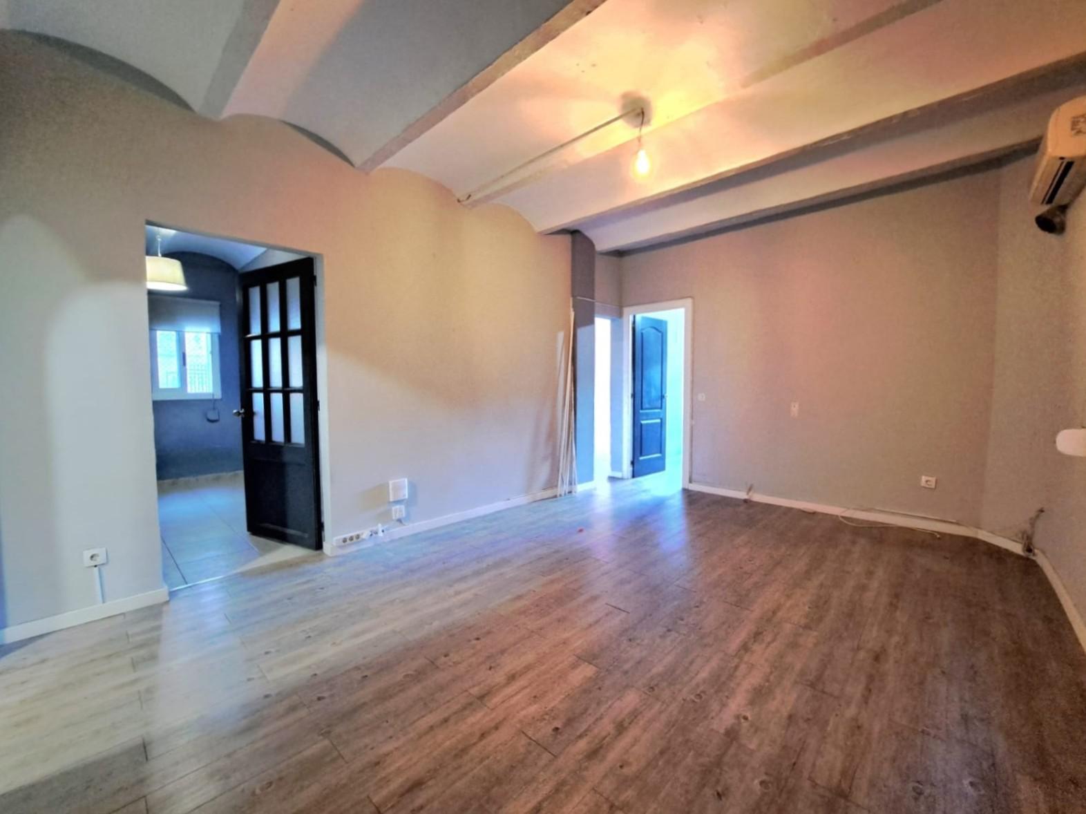 Imagen 1 Piso en venta en Monistrol De Montserrat / Junto Hostal la Barca