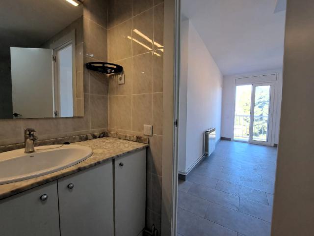 Imagen 16 Inmueble 300006 - Piso en venta en Abrera / Zona centre - Ajuntament