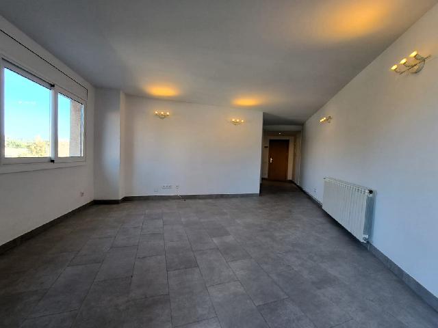 Imagen 2 Inmueble 300006 - Piso en venta en Abrera / Zona centre - Ajuntament