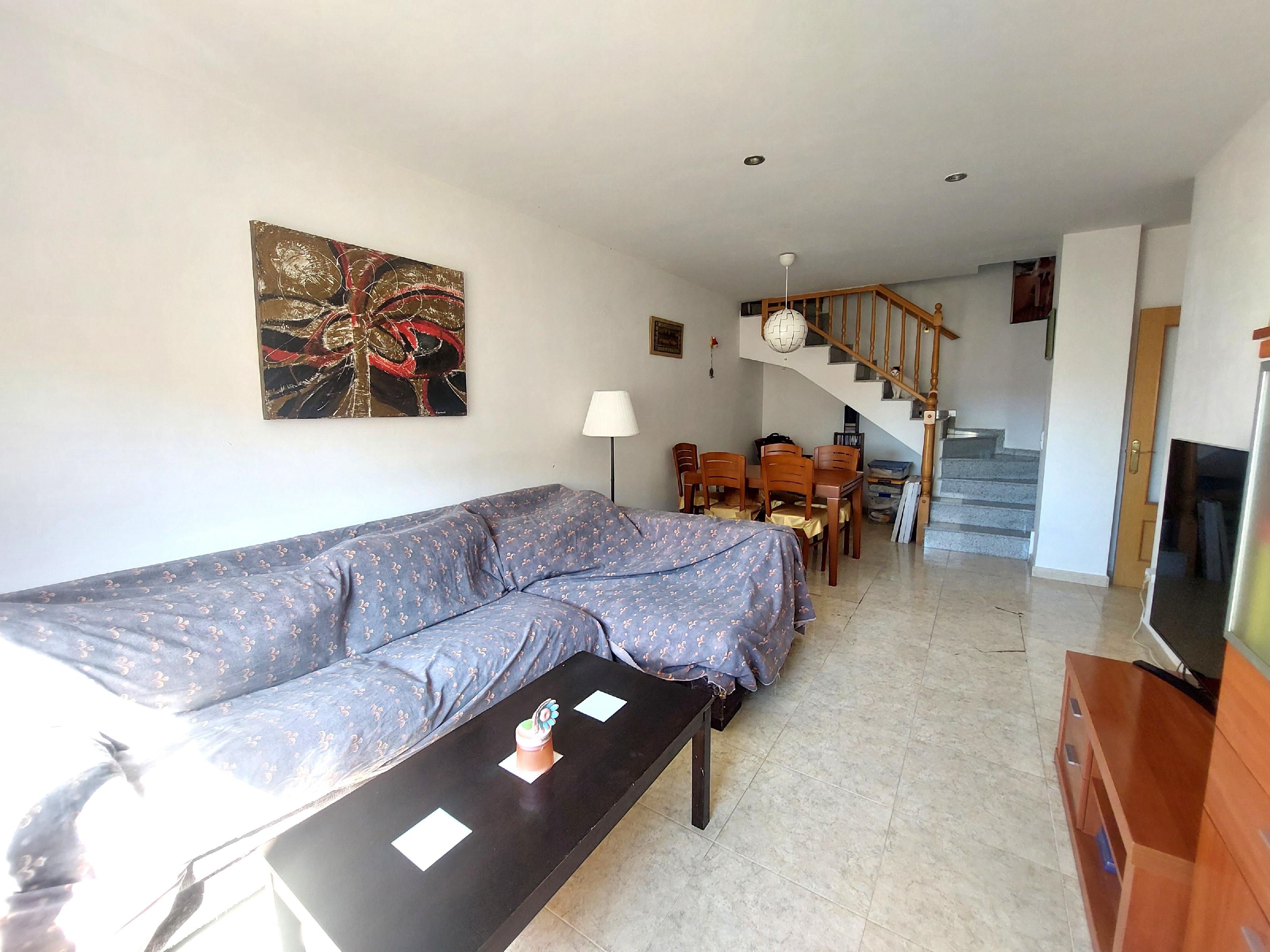 Imagen 13 Piso en venta en Olesa De Montserrat / Zona de l´Eixample