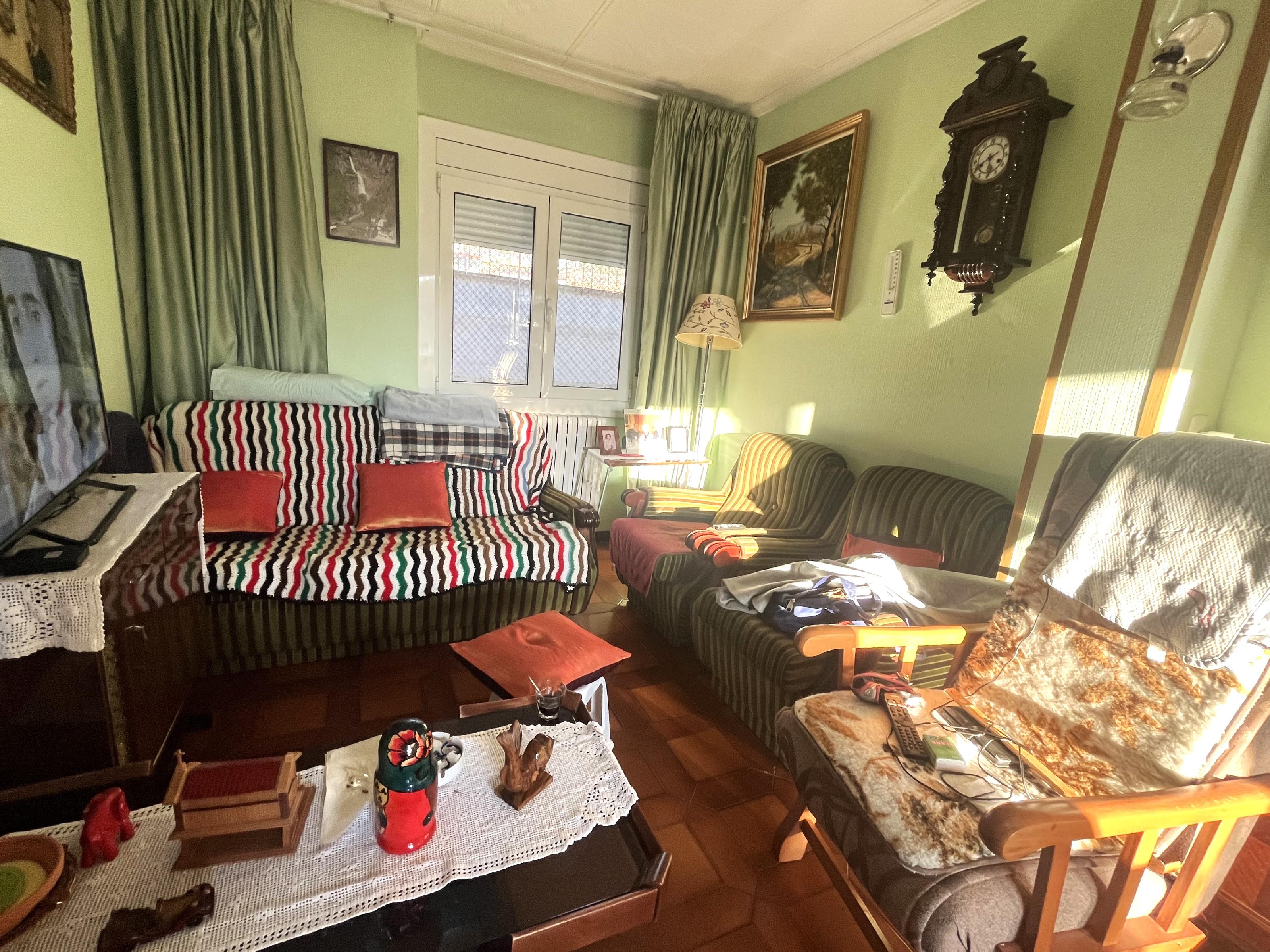 Imagen 29 Casa Pareada en venta en Sant Vicenç De Castellet / Zona deportiva, junto oficina de Correos