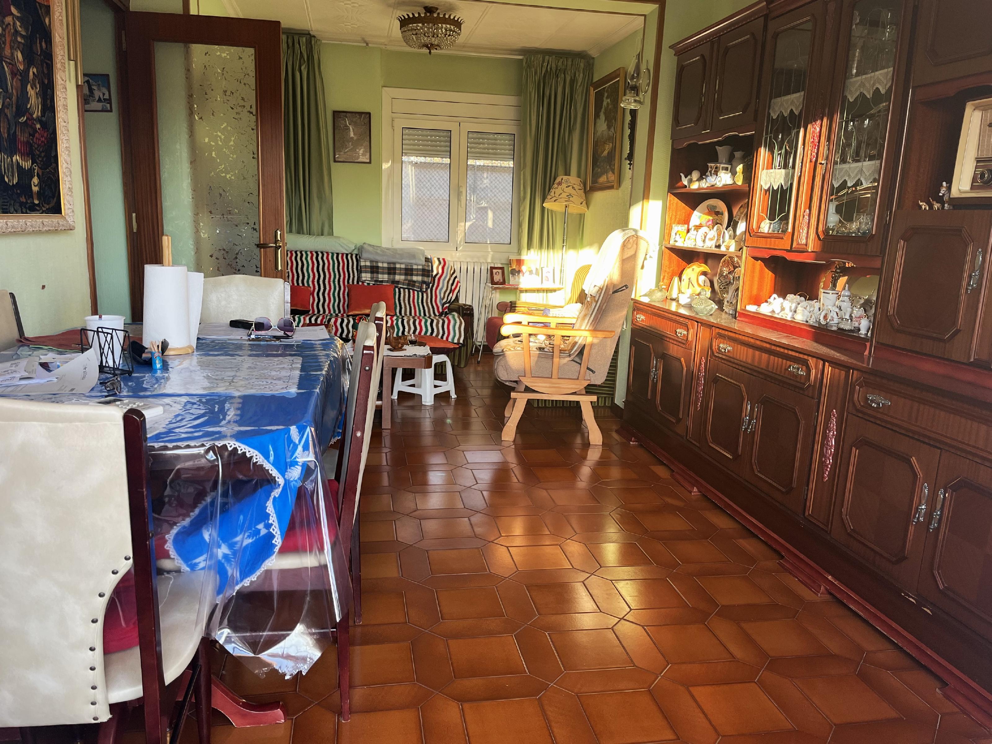 Imagen 31 Casa Pareada en venta en Sant Vicenç De Castellet / Zona deportiva, junto oficina de Correos