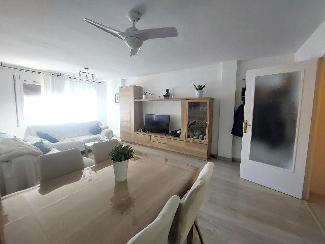 Imagen 1 Inmueble 301523 - Piso en venta en Sant Andreu De La Barca / Cerca del cuap La Solana.