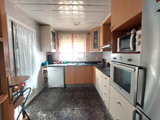 Imagen 9 Inmueble 301548 - Casa en venta en Olesa De Montserrat / Cerca del supermercado Dia. 