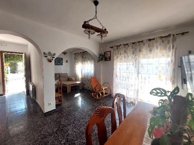 Imagen 4 Inmueble 301548 - Casa en venta en Olesa De Montserrat / Cerca del supermercado Dia. 