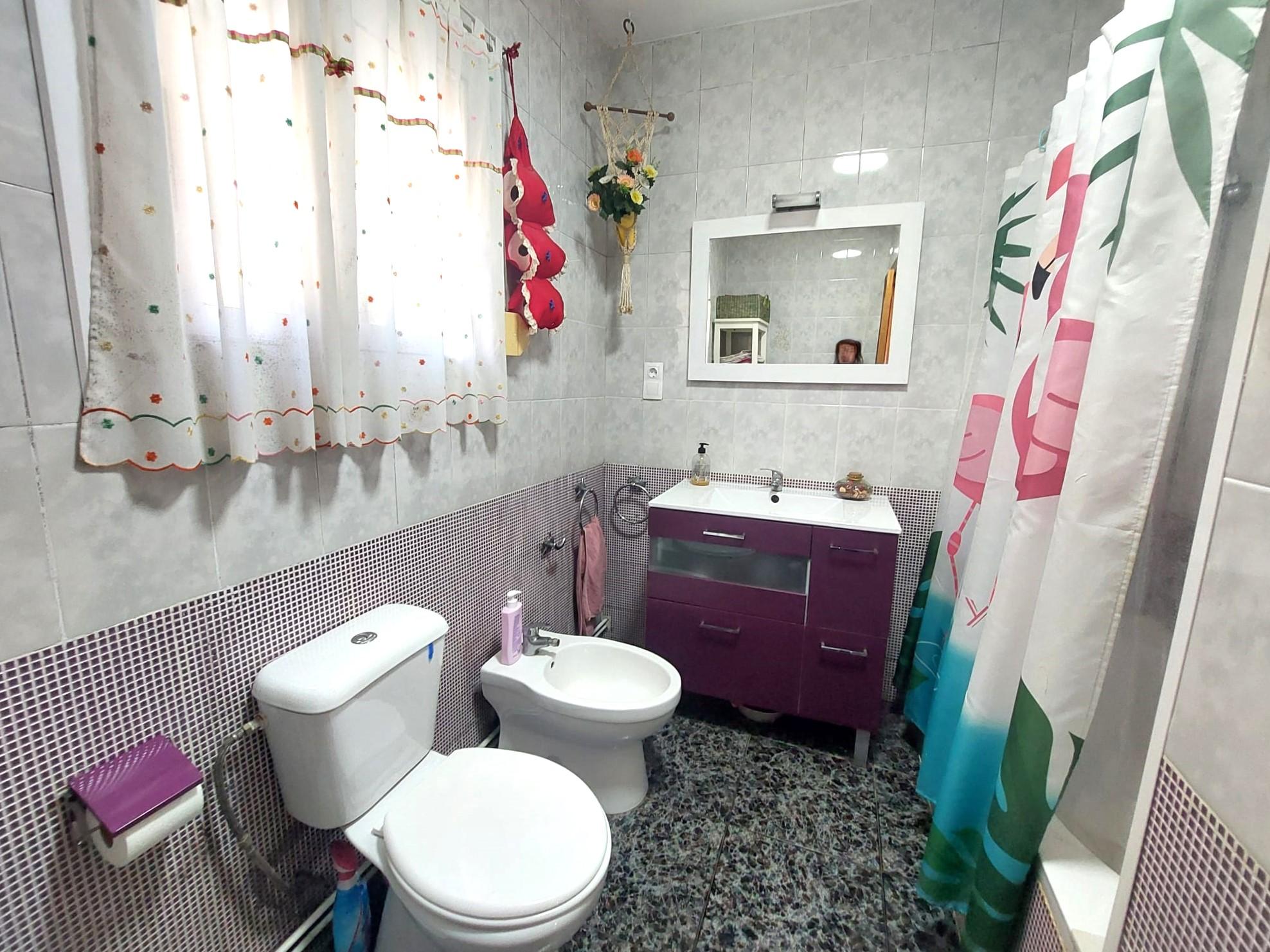 Imagen 20 Casa en venta en Olesa De Montserrat / Cerca del supermercado Dia. 