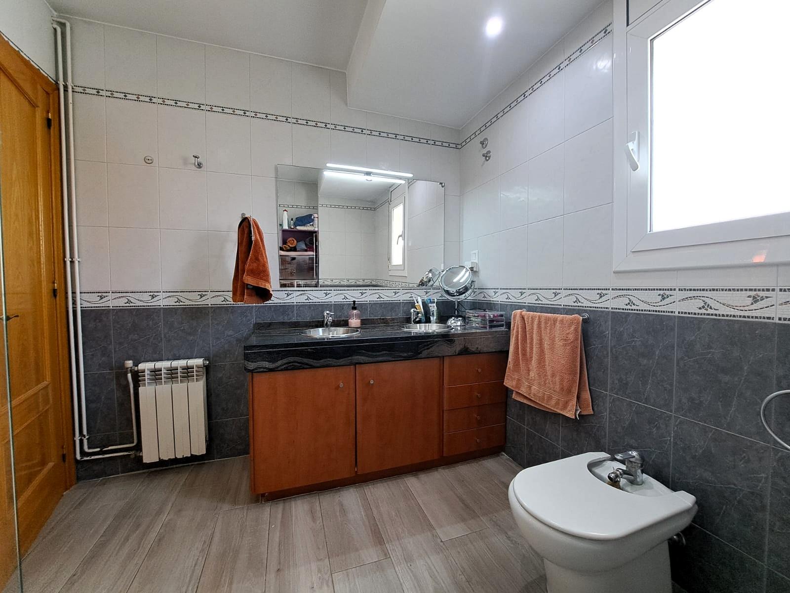 Imagen 15 Dúplex en venta en Olesa De Montserrat / Junto escuela Josep Ferrà i Esteva