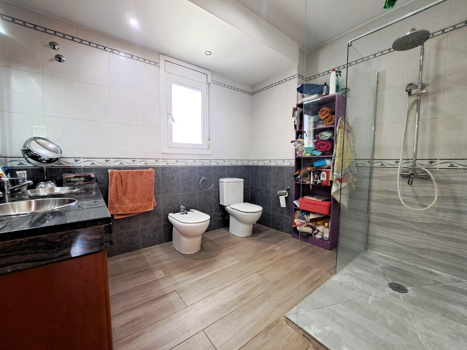 Imagen 16 Dúplex en venta en Olesa De Montserrat / Junto escuela Josep Ferrà i Esteva