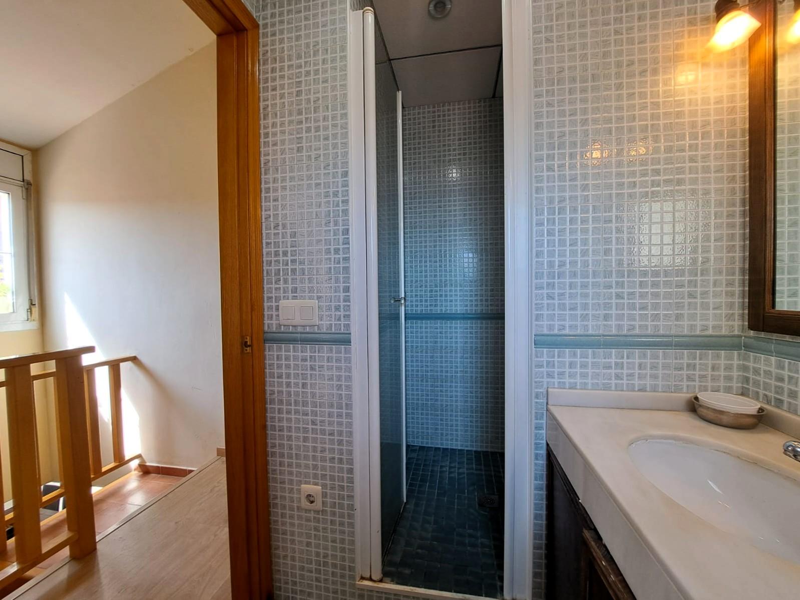 Imagen 25 Dúplex en venta en Olesa De Montserrat / Junto escuela Josep Ferrà i Esteva