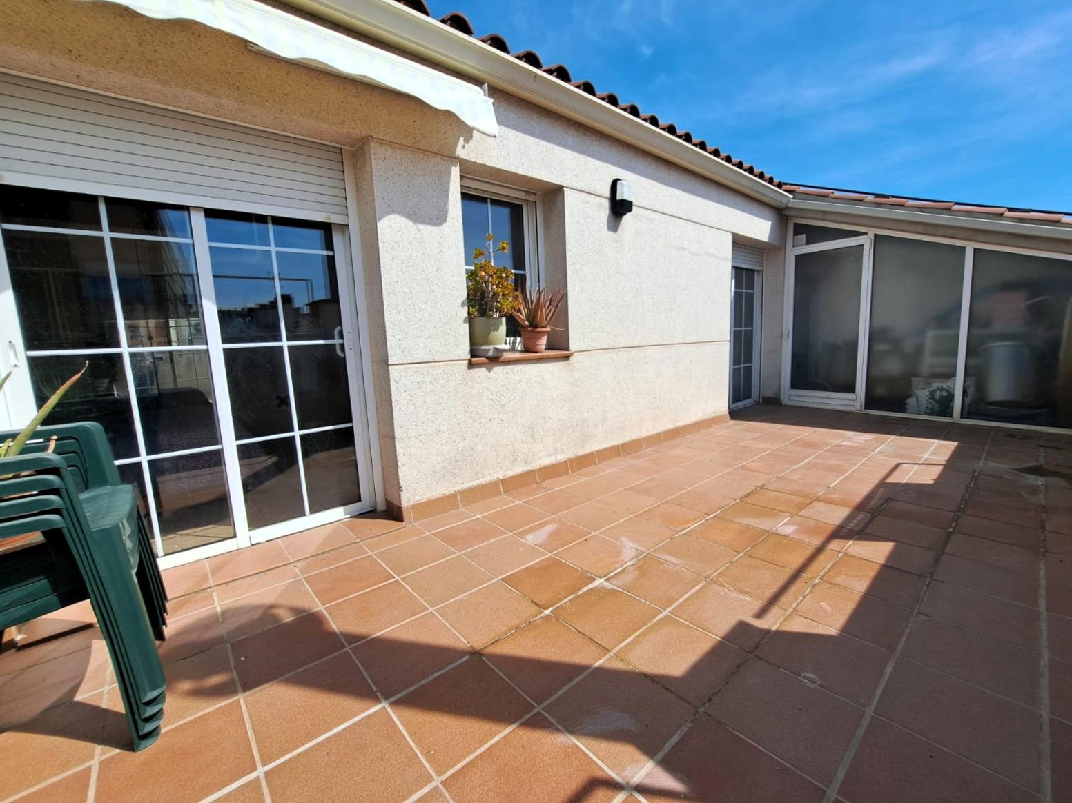 Imagen 1 Dúplex en venta en Olesa De Montserrat / Junto escuela Josep Ferrà i Esteva
