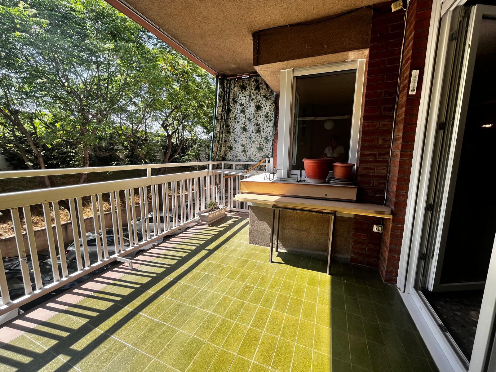 Imagen 1 Piso en venta en Abrera /  Zona cerca Mercadona 