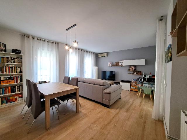 Imagen 1 Inmueble 303801 - Piso en venta en Olesa De Montserrat / Al costat del Moli d´Oli.