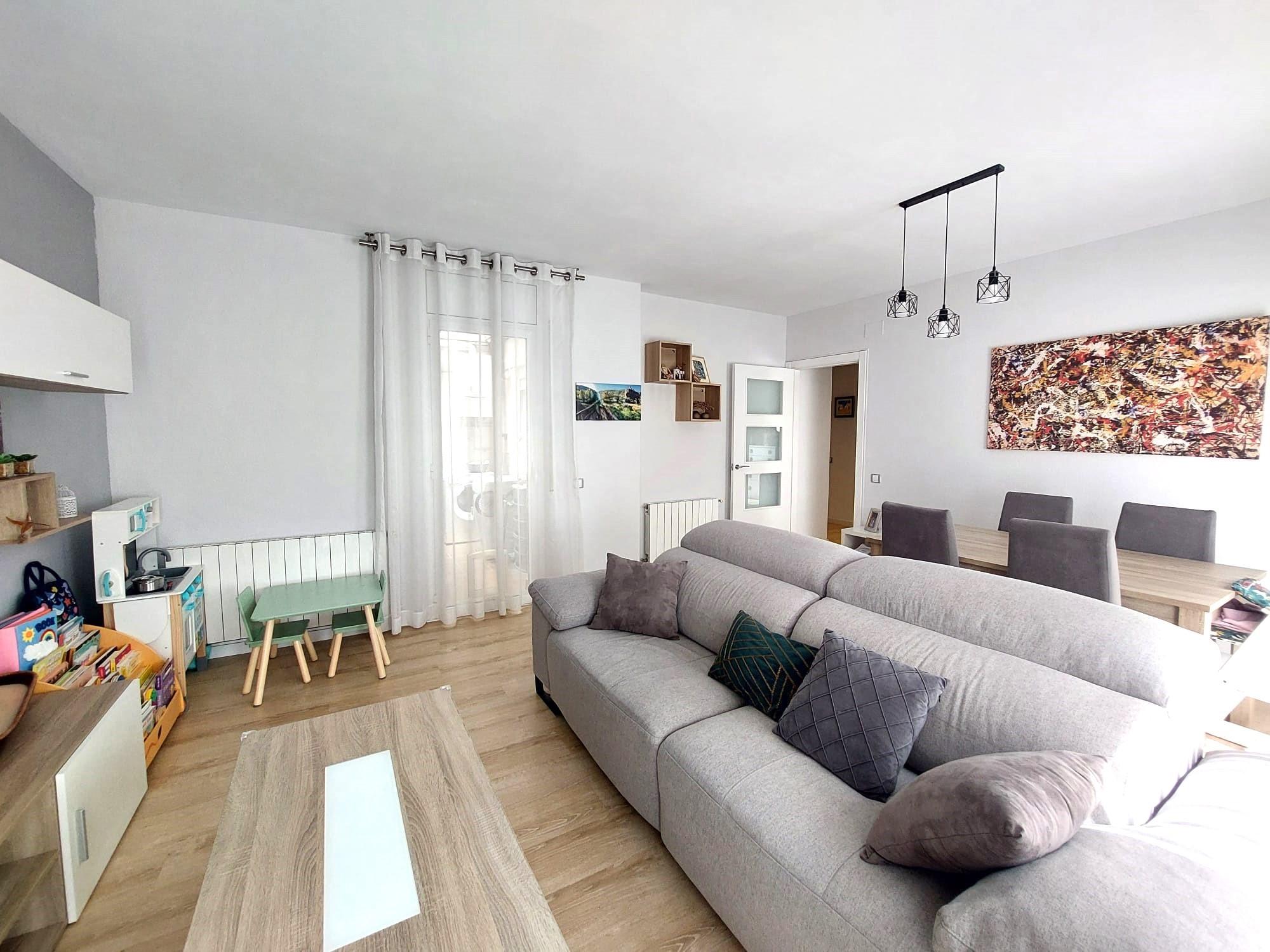 Imagen 3 Piso en venta en Olesa De Montserrat / Al costat del Moli d´Oli.
