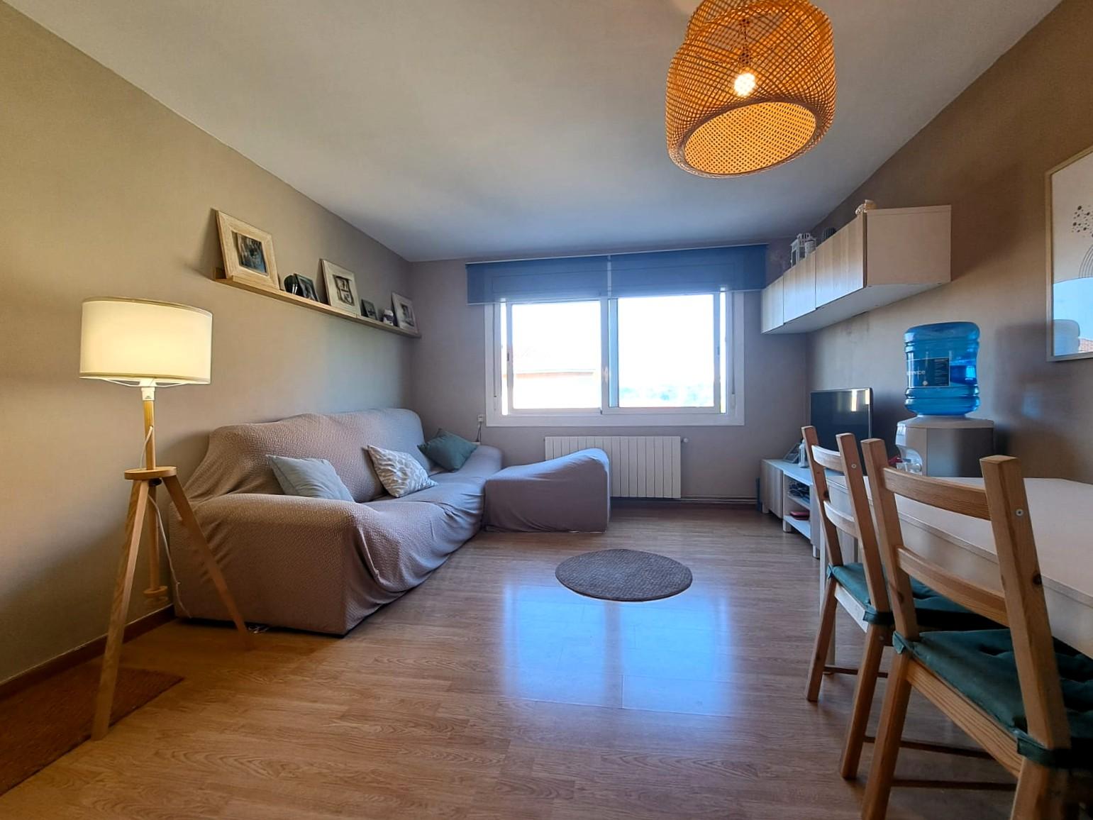 Imagen 1 Piso en venta en Olesa De Montserrat / Al costat de les Planes