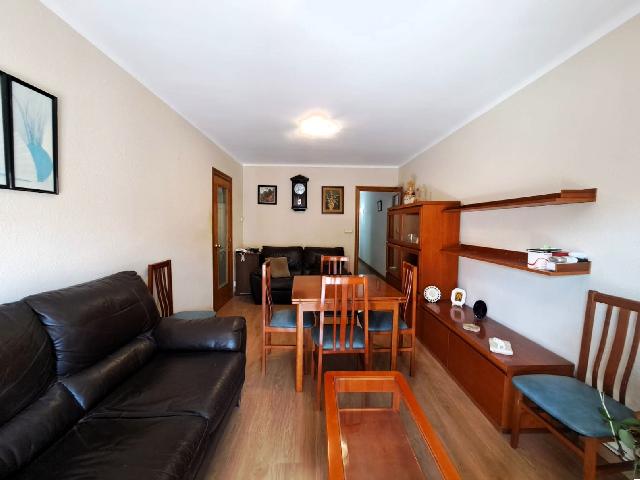 Imagen 4 Inmueble 305097 - Piso en venta en Olesa De Montserrat / Zona de Poble Sec