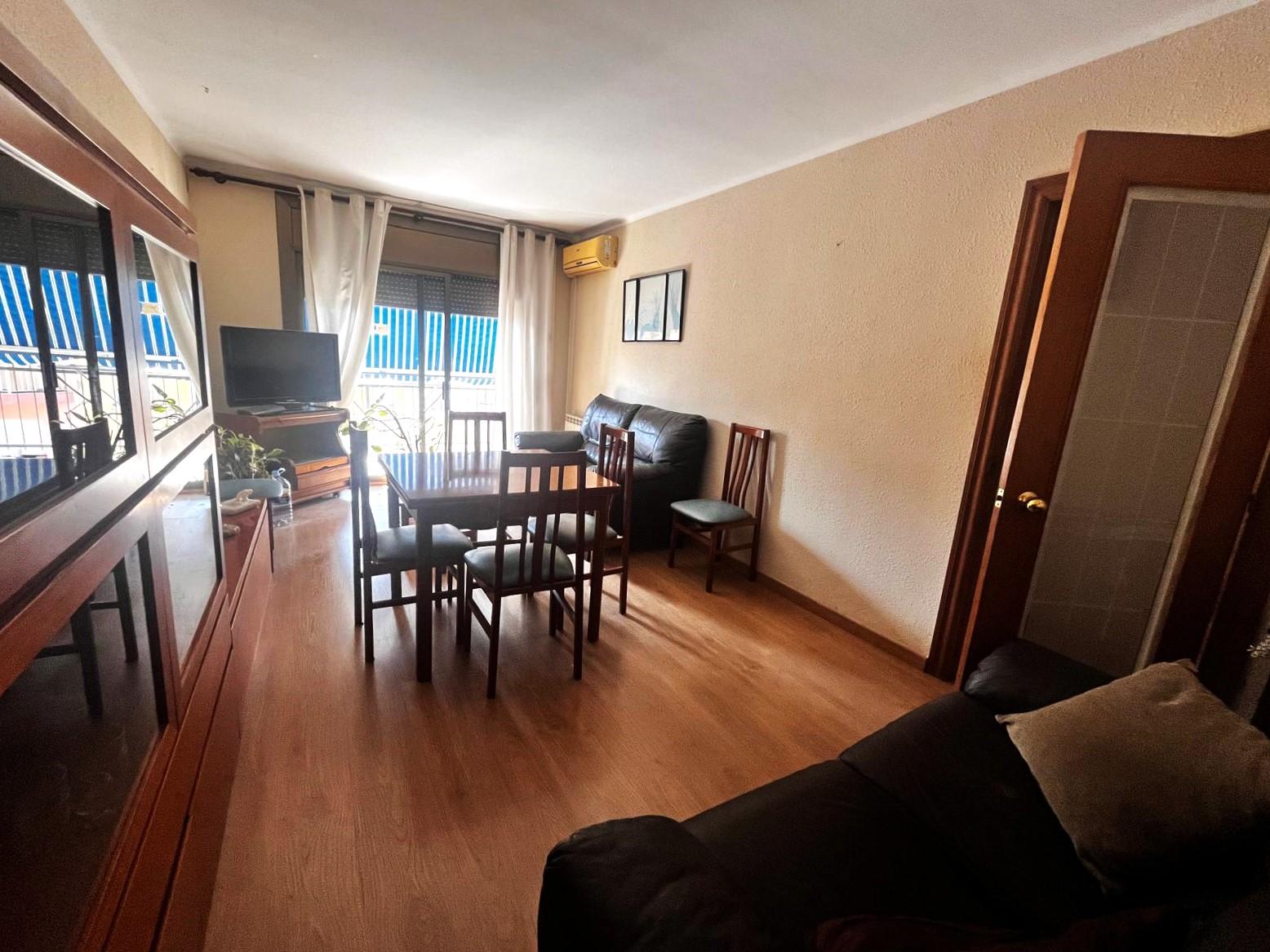 Imagen 1 Piso en venta en Olesa De Montserrat / Zona de Poble Sec