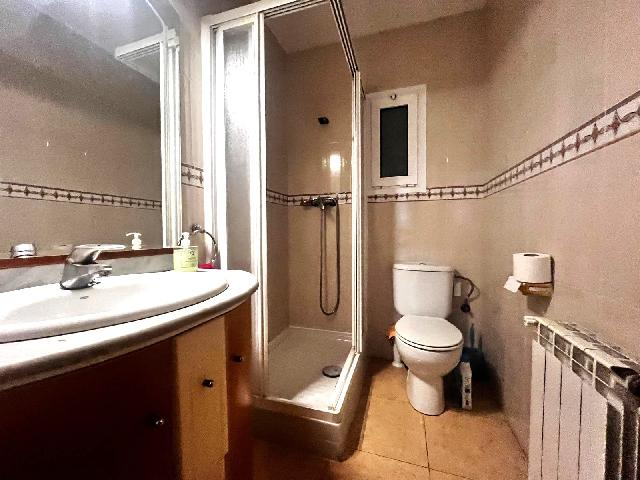 Imagen 20 Inmueble 305097 - Piso en venta en Olesa De Montserrat / Zona de Poble Sec