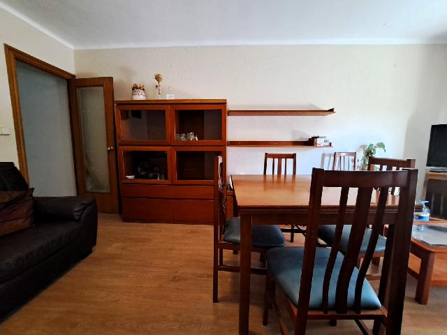 Imagen 5 Inmueble 305097 - Piso en venta en Olesa De Montserrat / Zona de Poble Sec